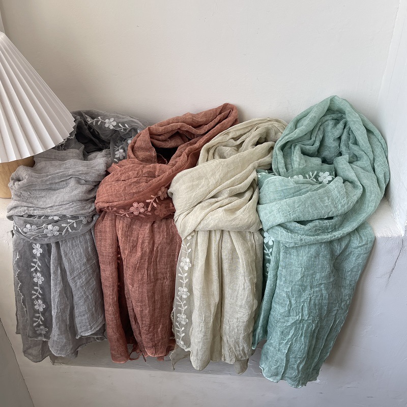 Embroidery Jersey - Sciarpa con giunture in pizzo di