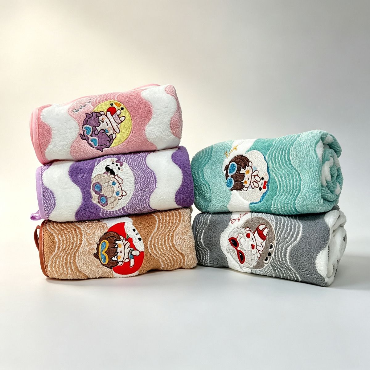 Embroidery Garments - Asciugamano in pile corallo Anime Love