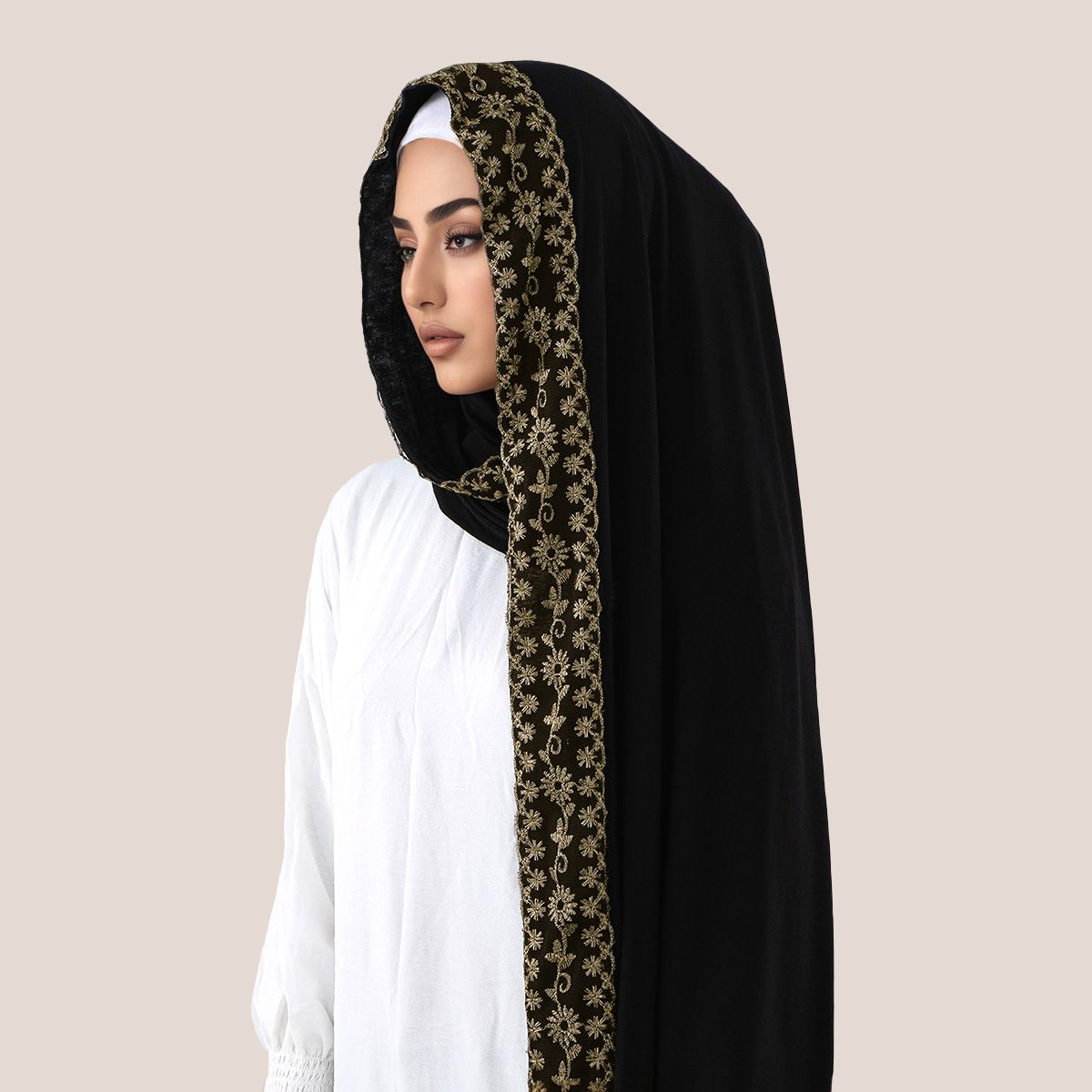 Maglia di cotone con ricamo in - Embroidery Jersey recensione e prezzo