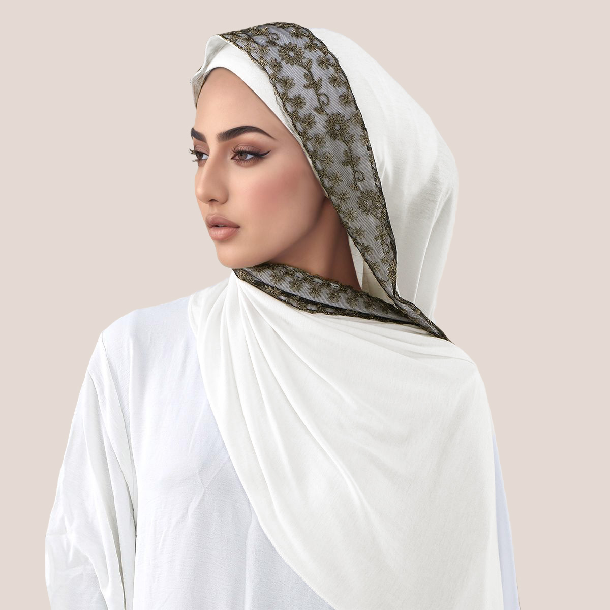 Maglia di cotone con ricamo in - Embroidery Jersey recensione e prezzo