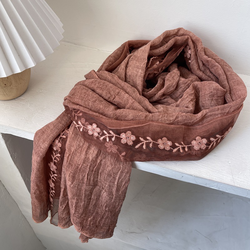 Sciarpa con giunture in pizzo  - Embroidery Jersey recensione e prezzo