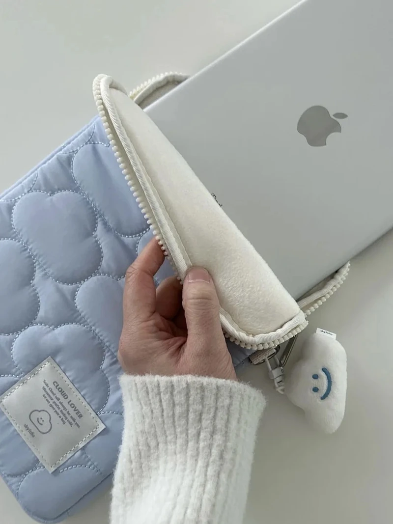 New Cloud Custodia per laptop  - Embroidery Journal Book recensione e prezzo