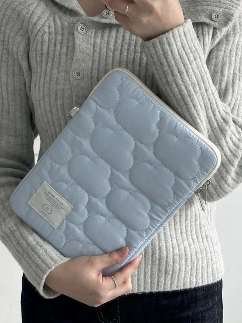 New Cloud Custodia per laptop  - Embroidery Journal Book recensione e prezzo